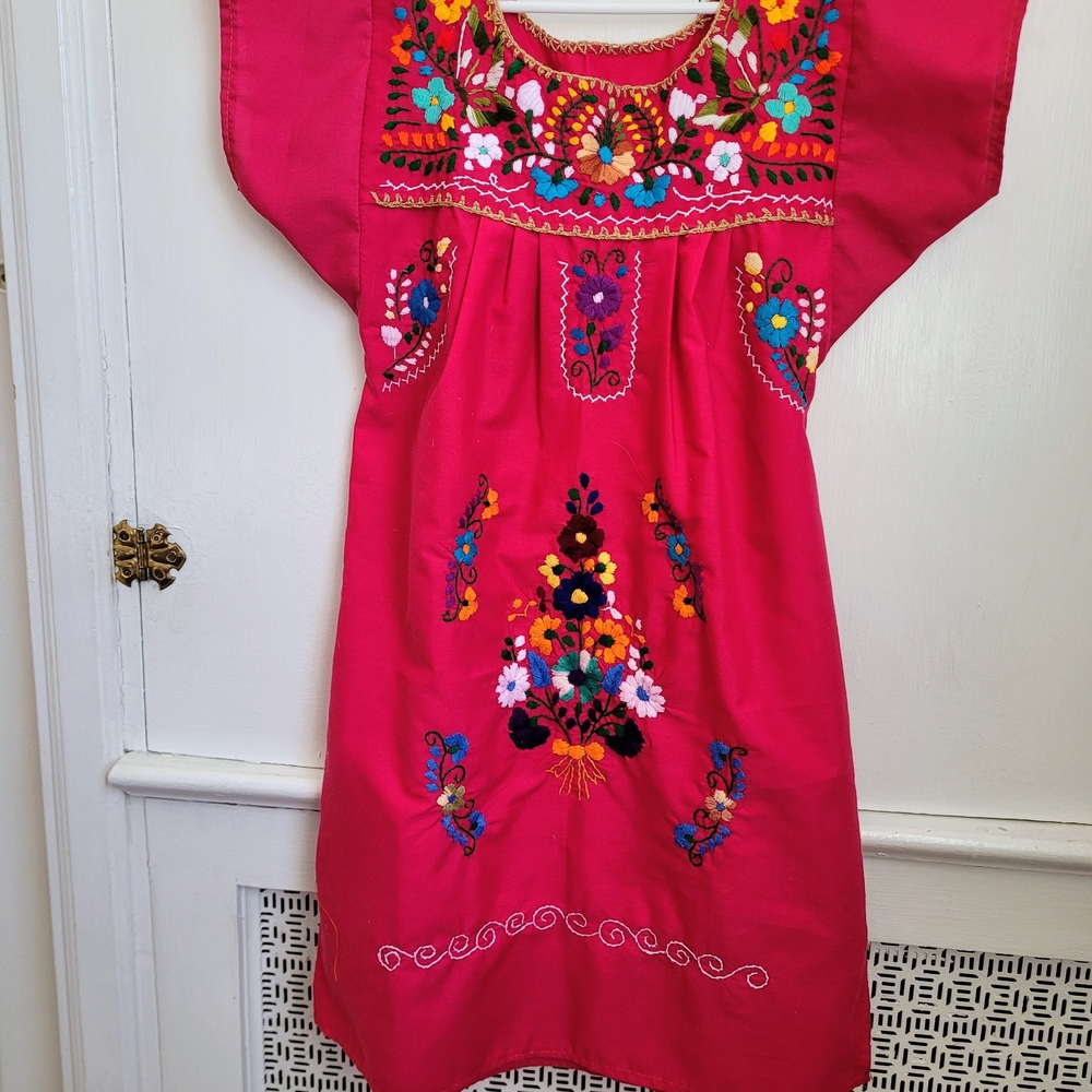 Vintage Boho Embroidered Mexican Girls Dress Size 8/9